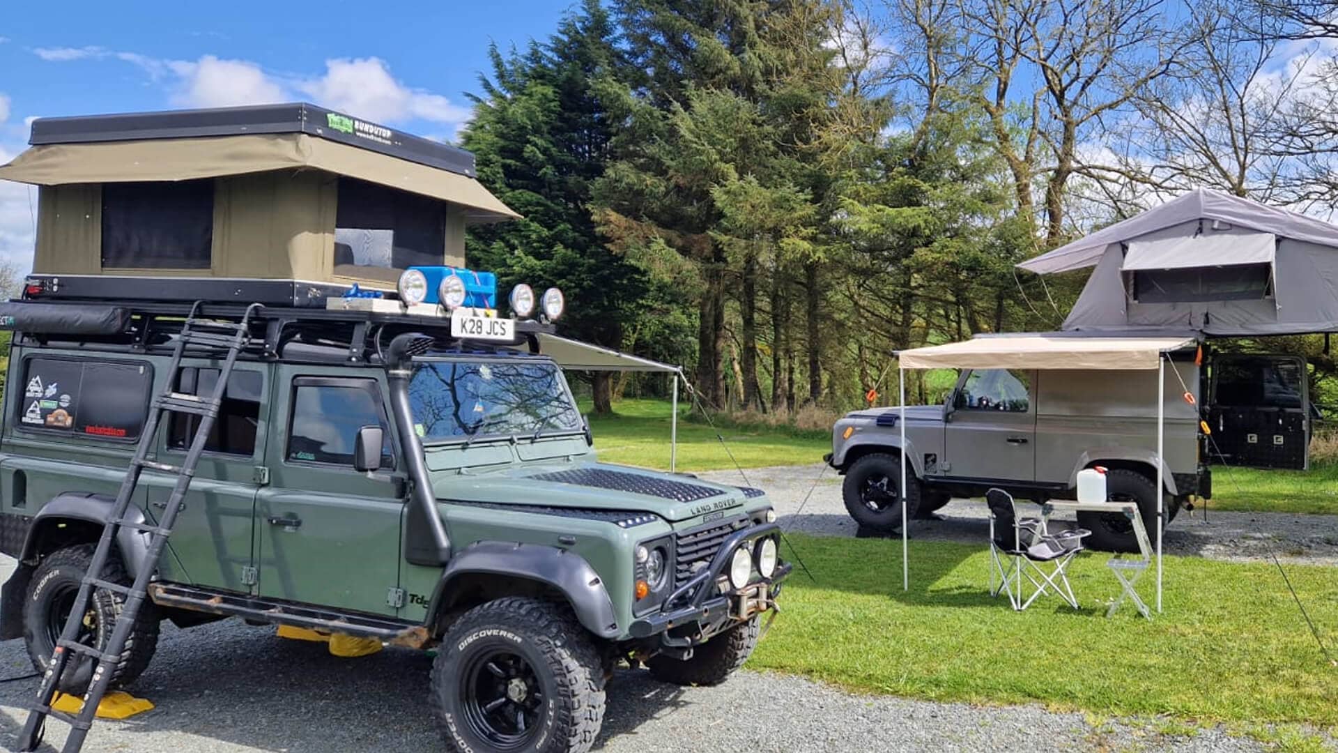 Roof-tents camping